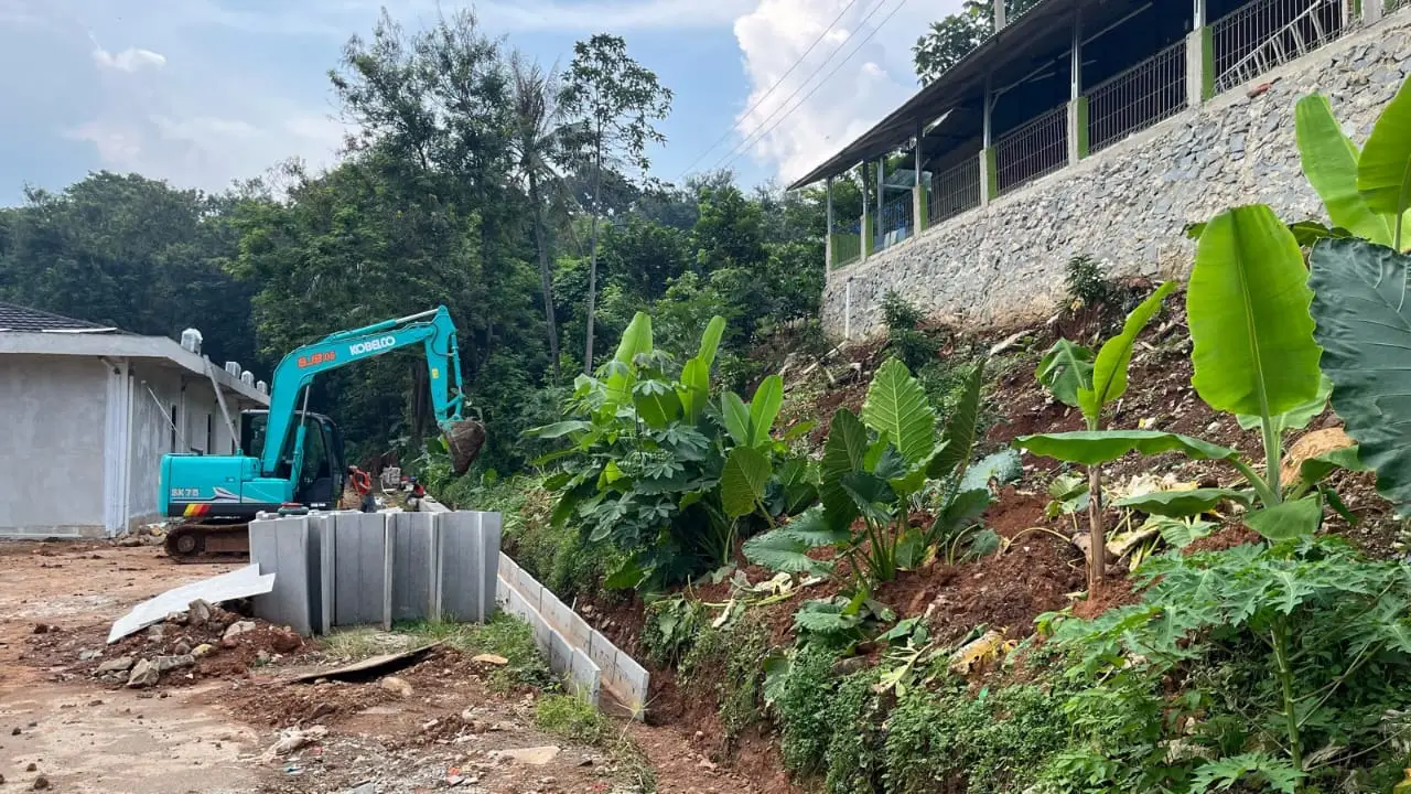 Pemasangan Saluran Air